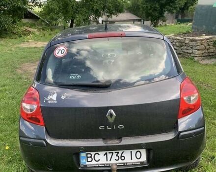 Чорний Рено Кліо, об'ємом двигуна 1.1 л та пробігом 305 тис. км за 3200 $, фото 4 на Automoto.ua