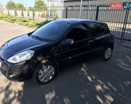 Черный Рено Клио, объемом двигателя 1.1 л и пробегом 210 тыс. км за 4900 $, фото 14 на Automoto.ua