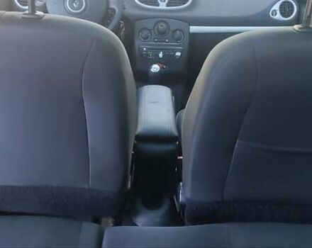 Черный Рено Клио, объемом двигателя 1.2 л и пробегом 273 тыс. км за 4699 $, фото 12 на Automoto.ua