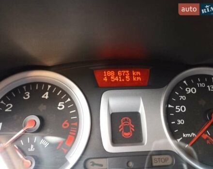 Черный Рено Клио, объемом двигателя 1.2 л и пробегом 189 тыс. км за 4800 $, фото 11 на Automoto.ua