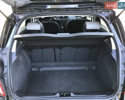 Черный Рено Клио, объемом двигателя 1.1 л и пробегом 210 тыс. км за 4900 $, фото 12 на Automoto.ua