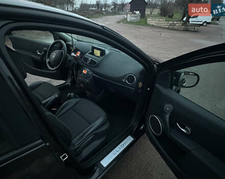 Черный Рено Клио, объемом двигателя 1.46 л и пробегом 230 тыс. км за 5000 $, фото 8 на Automoto.ua