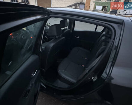 Черный Рено Клио, объемом двигателя 1.46 л и пробегом 230 тыс. км за 5000 $, фото 5 на Automoto.ua