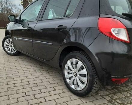 Черный Рено Клио, объемом двигателя 1.1 л и пробегом 110 тыс. км за 4550 $, фото 5 на Automoto.ua