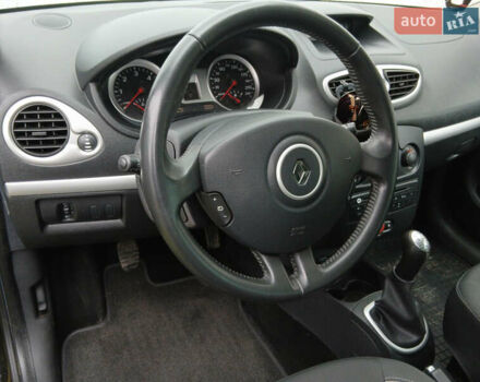 Чорний Рено Кліо, об'ємом двигуна 1.46 л та пробігом 270 тис. км за 5000 $, фото 9 на Automoto.ua