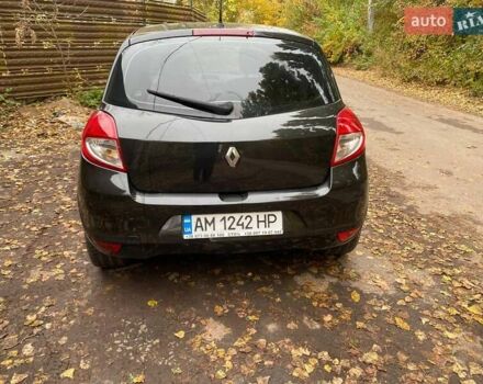 Рено Клио 2011 в Житомире на Automoto.ua Черный Рено Клио, объемом двигателя 1.5 л и пробегом 300 тыс. км за 3650 $, фото 3 на Automoto.ua