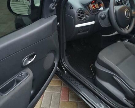 Черный Рено Клио, объемом двигателя 1.2 л и пробегом 185 тыс. км за 5800 $, фото 16 на Automoto.ua
