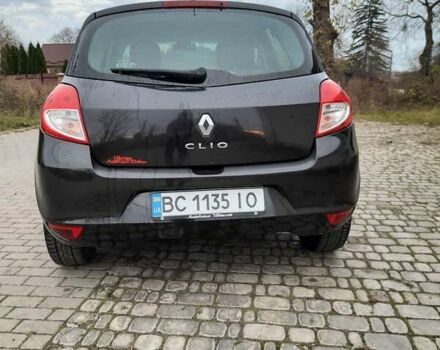Черный Рено Клио, объемом двигателя 1.1 л и пробегом 110 тыс. км за 4550 $, фото 6 на Automoto.ua