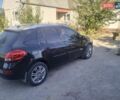 Черный Рено Клио, объемом двигателя 0 л и пробегом 150 тыс. км за 7800 $, фото 2 на Automoto.ua