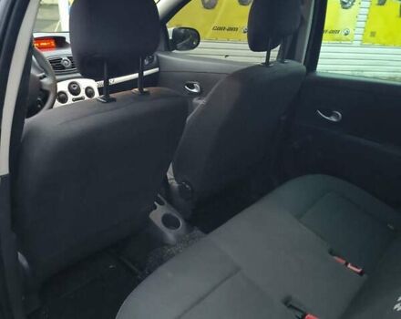 Черный Рено Клио, объемом двигателя 1.2 л и пробегом 185 тыс. км за 5800 $, фото 17 на Automoto.ua