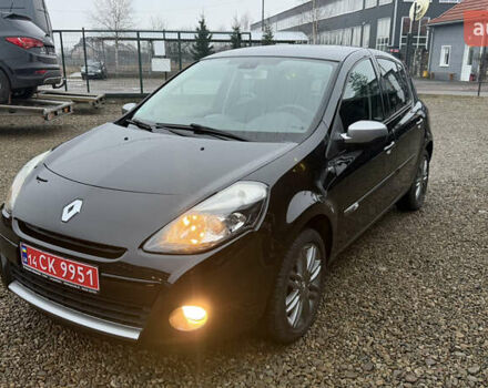Черный Рено Клио, объемом двигателя 1.2 л и пробегом 240 тыс. км за 5750 $, фото 1 на Automoto.ua
