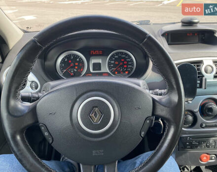 Черный Рено Клио, объемом двигателя 1.5 л и пробегом 363 тыс. км за 5500 $, фото 16 на Automoto.ua