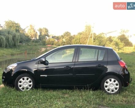 Черный Рено Клио, объемом двигателя 1.6 л и пробегом 214 тыс. км за 6900 $, фото 9 на Automoto.ua