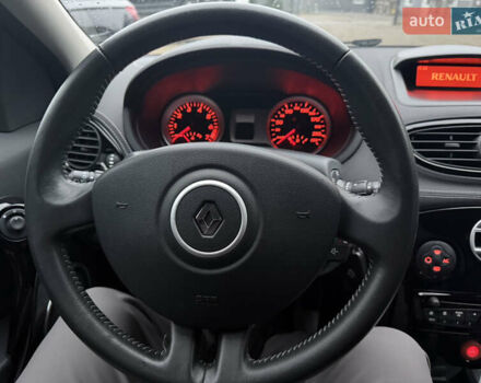 Черный Рено Клио, объемом двигателя 1.2 л и пробегом 240 тыс. км за 5750 $, фото 40 на Automoto.ua