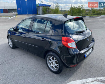 Черный Рено Клио, объемом двигателя 1.5 л и пробегом 363 тыс. км за 5500 $, фото 6 на Automoto.ua