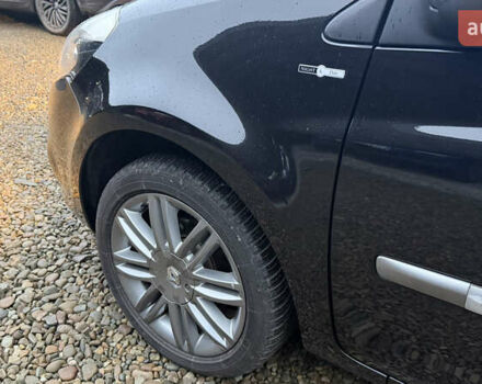 Черный Рено Клио, объемом двигателя 1.2 л и пробегом 240 тыс. км за 5750 $, фото 15 на Automoto.ua