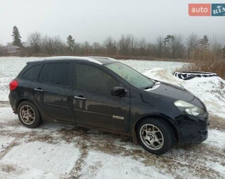 Черный Рено Клио, объемом двигателя 1.5 л и пробегом 293 тыс. км за 4800 $, фото 3 на Automoto.ua