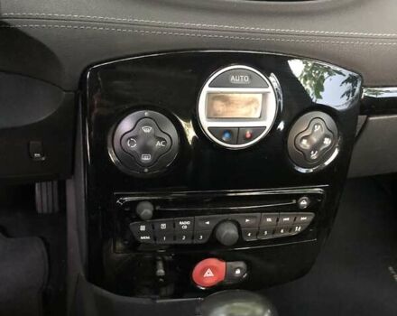 Черный Рено Клио, объемом двигателя 1.6 л и пробегом 214 тыс. км за 6900 $, фото 12 на Automoto.ua