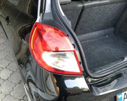 Черный Рено Клио, объемом двигателя 1.6 л и пробегом 214 тыс. км за 6900 $, фото 19 на Automoto.ua