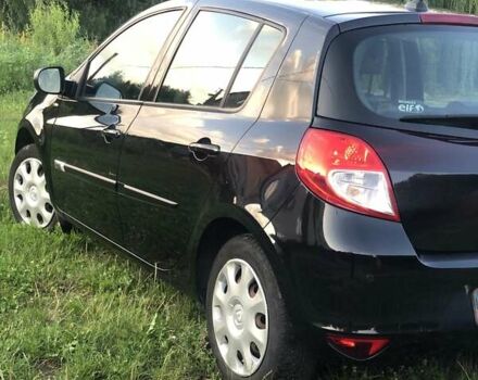 Черный Рено Клио, объемом двигателя 1.6 л и пробегом 214 тыс. км за 6900 $, фото 4 на Automoto.ua