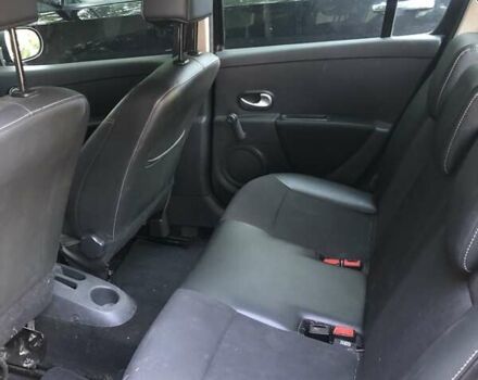 Черный Рено Клио, объемом двигателя 1.6 л и пробегом 214 тыс. км за 6900 $, фото 17 на Automoto.ua