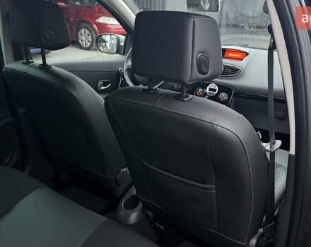 Черный Рено Клио, объемом двигателя 1.2 л и пробегом 240 тыс. км за 5750 $, фото 33 на Automoto.ua