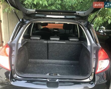 Черный Рено Клио, объемом двигателя 1.6 л и пробегом 214 тыс. км за 6900 $, фото 20 на Automoto.ua