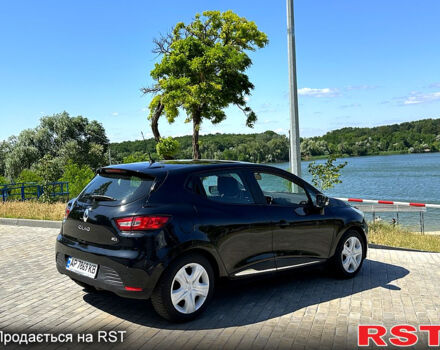 Черный Рено Клио, объемом двигателя 1.5 л и пробегом 105 тыс. км за 7450 $, фото 7 на Automoto.ua