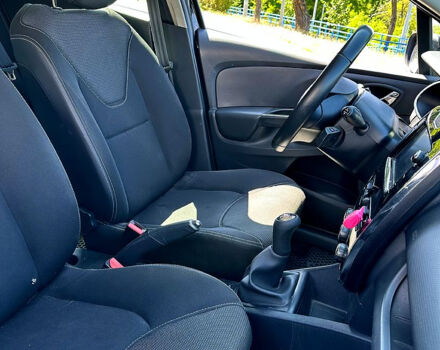 Черный Рено Клио, объемом двигателя 1.5 л и пробегом 105 тыс. км за 7450 $, фото 4 на Automoto.ua