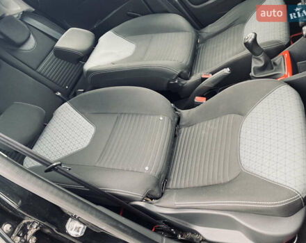 Черный Рено Клио, объемом двигателя 0.9 л и пробегом 139 тыс. км за 8500 $, фото 24 на Automoto.ua