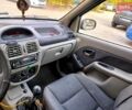 Рено Клио 2005 в Каменское - Днепродзержинск на Automoto.ua Черный Рено Клио, объемом двигателя 1.4 л и пробегом 350 тыс. км за 2100 $, фото 5 на Automoto.ua