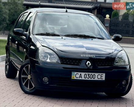 Черный Рено Клио, объемом двигателя 1.4 л и пробегом 210 тыс. км за 3999 $, фото 5 на Automoto.ua