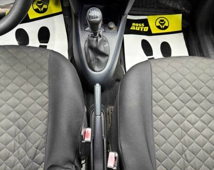 Черный Рено Клио, объемом двигателя 1.2 л и пробегом 212 тыс. км за 3700 $, фото 11 на Automoto.ua