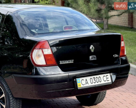 Черный Рено Клио, объемом двигателя 1.4 л и пробегом 210 тыс. км за 3999 $, фото 20 на Automoto.ua