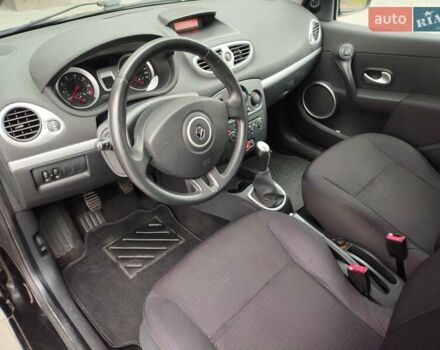 Черный Рено Клио, объемом двигателя 1.1 л и пробегом 222 тыс. км за 4699 $, фото 13 на Automoto.ua