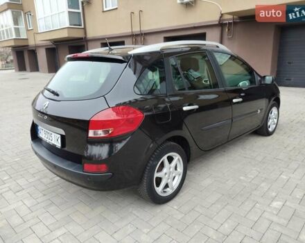 Черный Рено Клио, объемом двигателя 1.1 л и пробегом 222 тыс. км за 4699 $, фото 2 на Automoto.ua