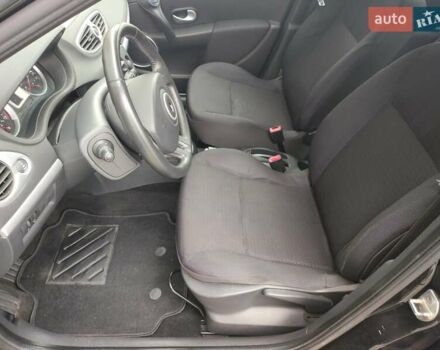 Черный Рено Клио, объемом двигателя 1.1 л и пробегом 222 тыс. км за 4699 $, фото 14 на Automoto.ua