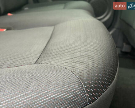 Чорний Рено Кліо, об'ємом двигуна 1.6 л та пробігом 191 тис. км за 5390 $, фото 16 на Automoto.ua