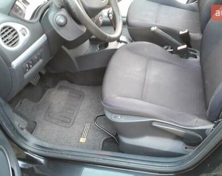 Чорний Рено Кліо, об'ємом двигуна 1.6 л та пробігом 218 тис. км за 5900 $, фото 9 на Automoto.ua