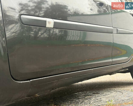 Чорний Рено Кліо, об'ємом двигуна 1.6 л та пробігом 191 тис. км за 5390 $, фото 29 на Automoto.ua