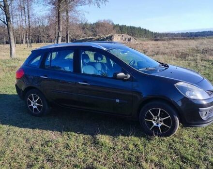 Черный Рено Клио, объемом двигателя 1.1 л и пробегом 220 тыс. км за 5000 $, фото 3 на Automoto.ua
