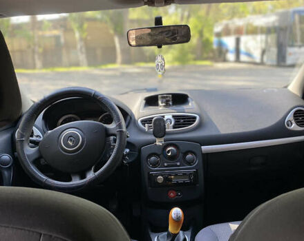 Чорний Рено Кліо, об'ємом двигуна 1.2 л та пробігом 174 тис. км за 5300 $, фото 5 на Automoto.ua