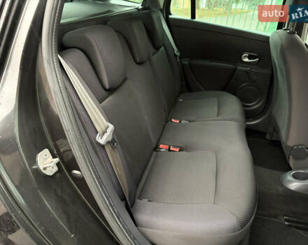 Чорний Рено Кліо, об'ємом двигуна 1.6 л та пробігом 191 тис. км за 5390 $, фото 15 на Automoto.ua