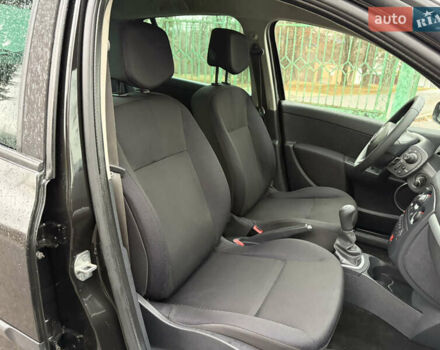 Чорний Рено Кліо, об'ємом двигуна 1.6 л та пробігом 191 тис. км за 5390 $, фото 18 на Automoto.ua