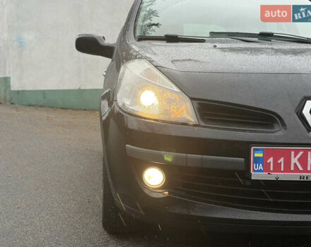 Чорний Рено Кліо, об'ємом двигуна 1.6 л та пробігом 191 тис. км за 5390 $, фото 26 на Automoto.ua