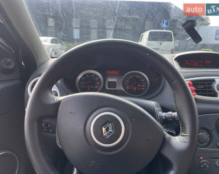 Чорний Рено Кліо, об'ємом двигуна 1.2 л та пробігом 225 тис. км за 5000 $, фото 6 на Automoto.ua