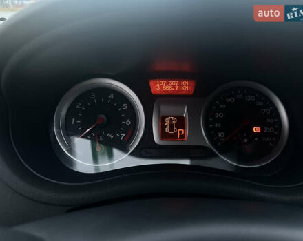Рено Клио 2008 в Луцке на Automoto.ua Черный Рено Клио, объемом двигателя 1.6 л и пробегом 188 тыс. км за 6100 $, фото 9 на Automoto.ua
