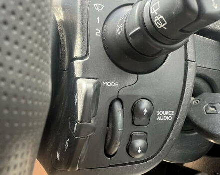 Черный Рено Клио, объемом двигателя 1.2 л и пробегом 189 тыс. км за 4200 $, фото 4 на Automoto.ua