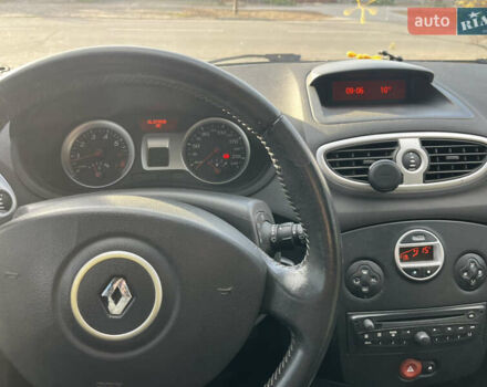 Рено Клио 2009 в Каменце-Подольском на Automoto.ua Черный Рено Клио, объемом двигателя 1.15 л и пробегом 250 тыс. км за 3700 $, фото 10 на Automoto.ua