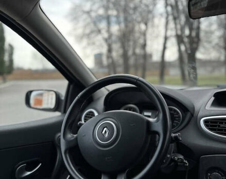 Чорний Рено Кліо, об'ємом двигуна 1.15 л та пробігом 166 тис. км за 4900 $, фото 22 на Automoto.ua
